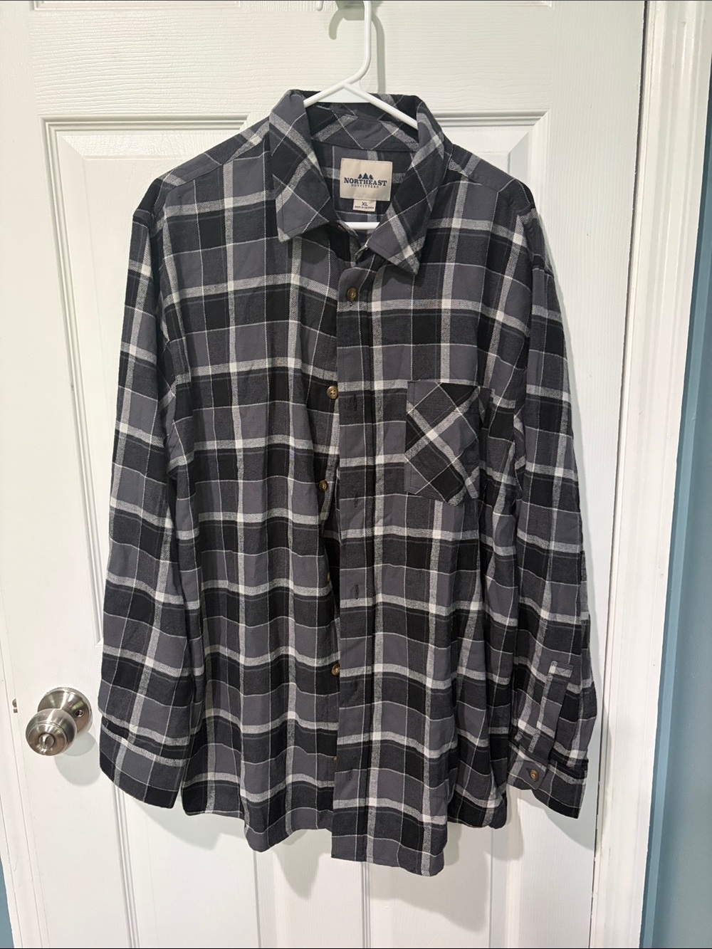 Men’s Black & Gray Plaid Button-Up Shirt
